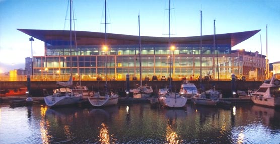 Fachada del Palacio de Exposiciones y Congresos de La Coruña, Palexco.