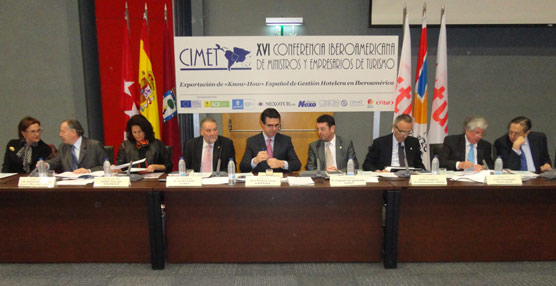 El ministro de Industria, Energía y Turismo, José Manuel Soria, inauguró la decimosexta edición de CIMET.