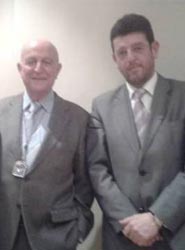 El nuevo Académico Eugenio de Quesada (derecha), junto al Secretario de la Real Academia, José Manuel Rodríguez.