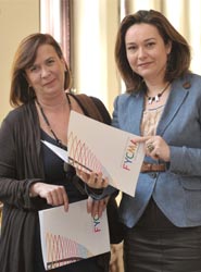 Yolanda de Aguilar y María del Mar Martín Rojo.