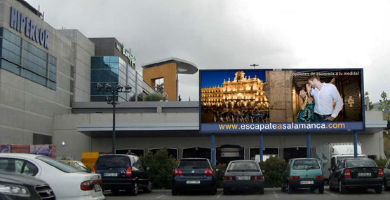 Se realizará una campaña publicitaria en 30 vallas de 8x3 metros ubicadas en los accesos a Madrid, junto a autovías y circunvalaciones.