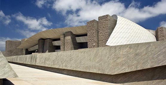 Exterior del Magma Arte & Congresos.
