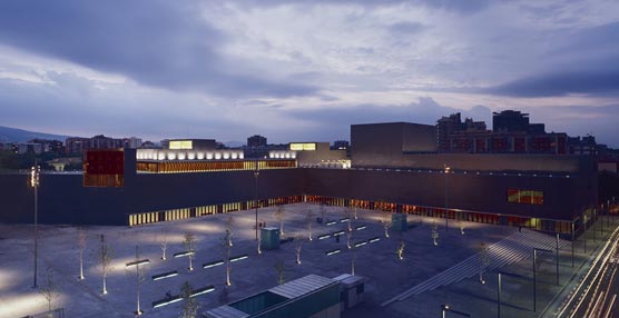 El Palacio de Congresos Baluarte es uno de los lugares visitados en los viajes de familiarización. 