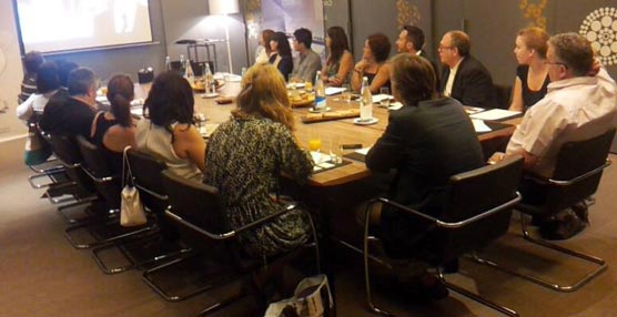 Empresarios del sector reunidos en el desayuno técnico en Barcelona. 