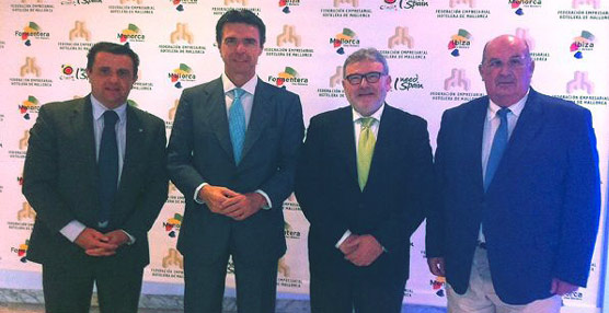 Ashome participa en el encuentro con el ministro José Manuel Soria durante un almuerzo organizado por la federación