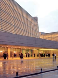 Entrada al Palacio Kursaal.