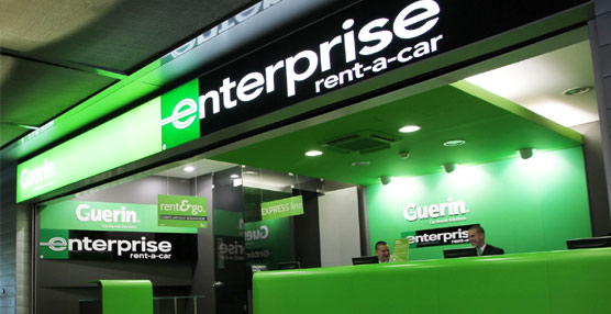 La compañía de alquiler de vehículos ha firmado sendos acuerdos con General Lease y Auto-Interleasing.