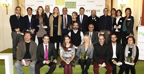 Todos los galardonados en la decimocuarta edición de los Premios Periodísticos Ecovidrio. 