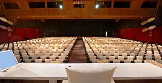 El auditorio del Centro de Congresos del Bilbao Exhibition Centre.
