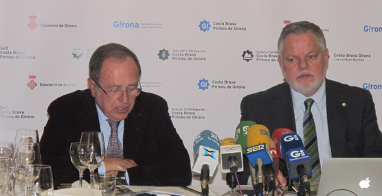 Rueda de prensa para presentar el balance de la temporada turística 2013.