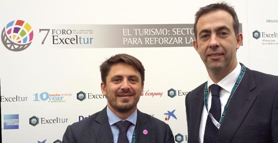 Jorge Marichal (i) y Enrique Talg, presidente y vicepresidente de Ashotel, respectivamente, en el 7º Foro de Exceltur.