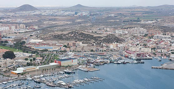 El Palacio de Congresos 'El Batel' está ubicado en la zona del puerto de Cartagena.