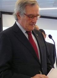 El alcalde de Barcelona en la presentación del Mobile Ready.