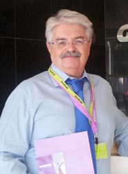 Manuel Núñez dirige Rhodiumcar.