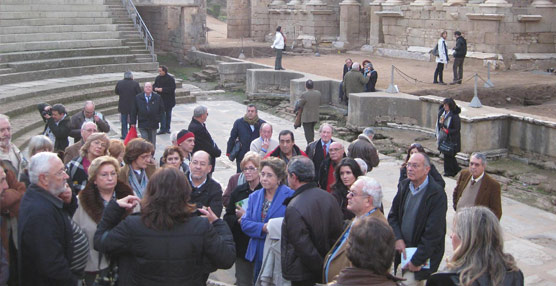 Los mayores de 60 años disponen hasta el próximo 16 de abril para reservar su plaza.