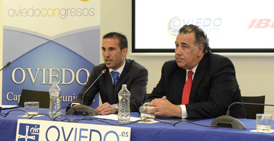 El nuevo presidente de Oviedo Congresos, Ángel Zubizarreta, y el vicepresidente, Javier Díaz.