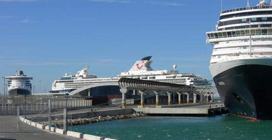El tr&aacute;fico de pasajeros de cruceros crece por encima del 37% en febrero, super&aacute;ndose la cifra de 384.000 viajeros