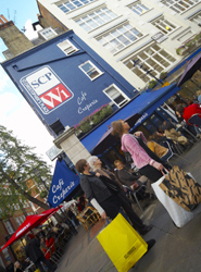 Londres recibe cerca de 17 millones de turistas internacionales en 2013, la cifra m&aacute;s elevada de su historia
