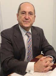 Andrés Encinas preside la AEPT.