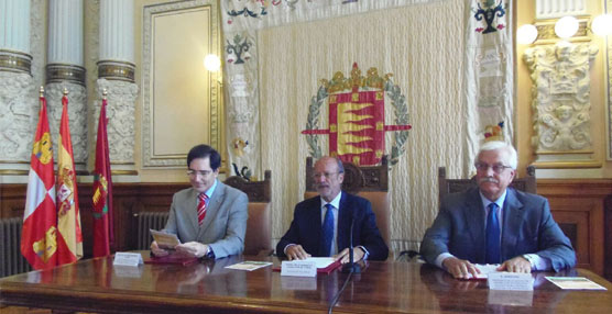 Jesús Enríquez Tauler Francisco Javier León de la Riva y Javier Díaz durante la presentación de la feria.
