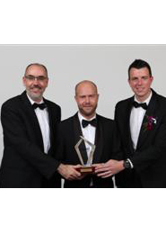 Peter Hahn, head of Market Development RIU Hotels & Resorts; Charles Bedoret, general manager BT Expo, y Simon De Milde, gerente de Ventas en Bélgica para RIU Hotels & Resorts (Travel Magazine).