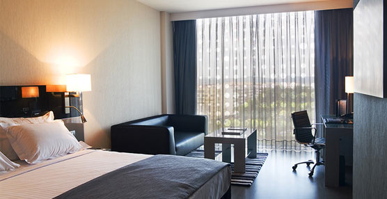 Plataformas como ByHours permiten a los hoteles ofrecer sus habitaciones por horas, aumentando la rentabilidad.