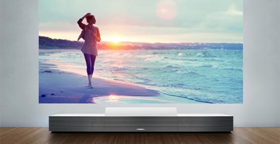 Sony anuncia el lanzamiento de su proyector 4K de alcance ultracorto en Europa para los meses de verano de este año