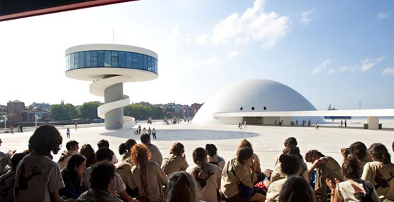Asturias dispone de una amplia variedad de espacios para eventos. En la imagen, el Centro Niemeyer de Avilés.