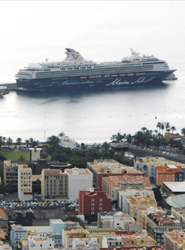 Los puertos canarios son los más transitados en estos meses.