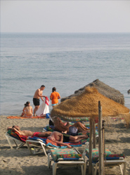 Los espa&ntilde;oles gastar&aacute;n de media 2.273 euros durante las vacaciones de verano, seg&uacute;n American Express