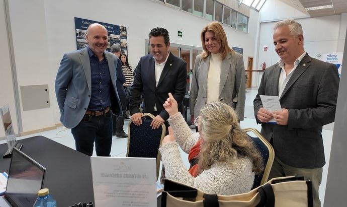 Calvià y hoteleros de Peguera y Cala Fornells se alían para ofrecer 149 empleos