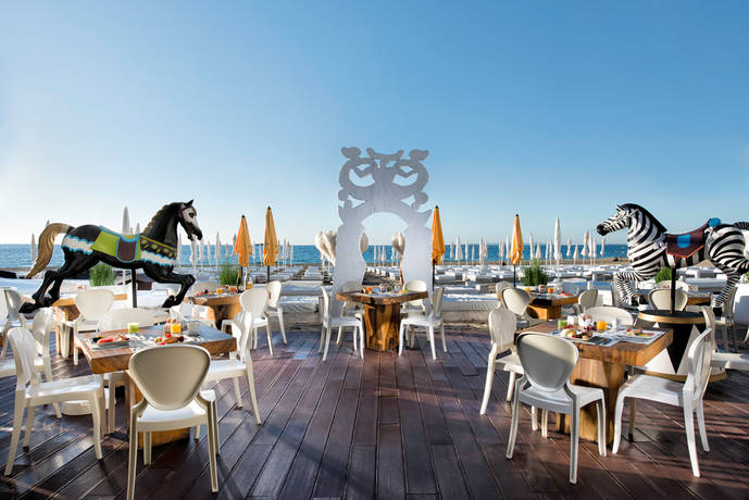 Ushuaïa Ibiza Hotel crea una 'web' global con toda su oferta