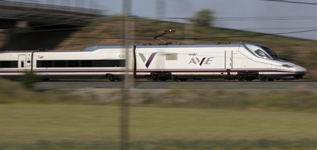 Renfe recupera el AVE Sevilla-Valencia en octubre