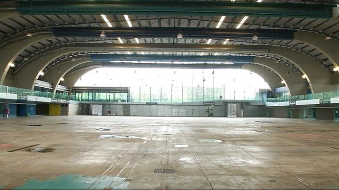Una treintena de expositores en la feria de Avilés