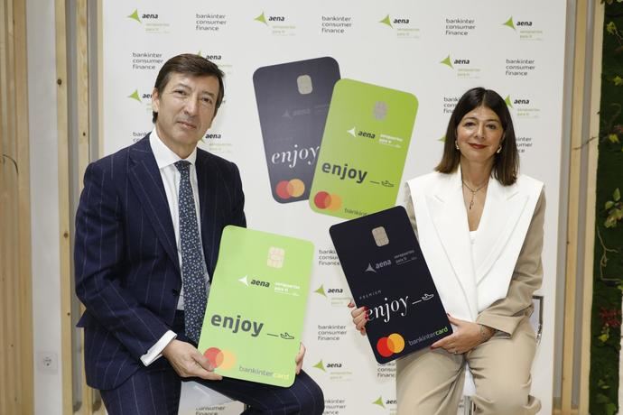 Presentación de la nueva tarjeta.