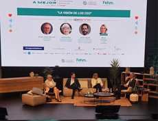 Carmen Riu, Javier Águila, María Frontera y Simón Pedro Barceló, durante el IXI Congreso de Hoteleros Españoles