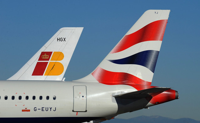 IAG pierde 535 millones en el primer trimestre