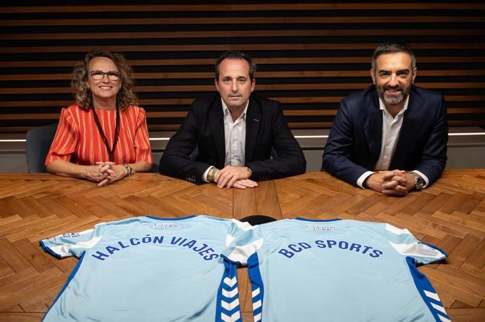 BCD Sports y Halcón Viajes renuevan sus acuerdos con el Málaga CF 
