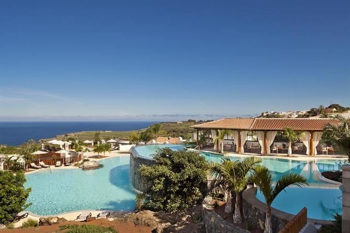 Piscinas del hotel.