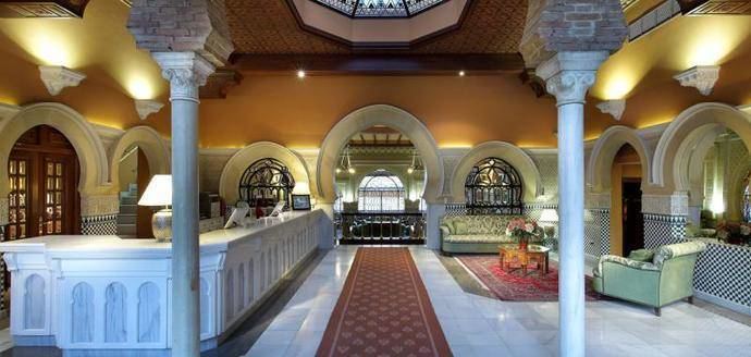 El hotel Alhambra Palace anuncia su reapertura