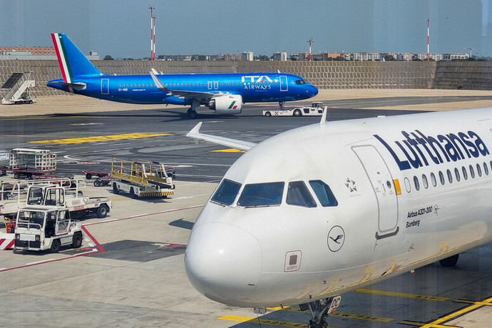 Aviones de ambas compañías.