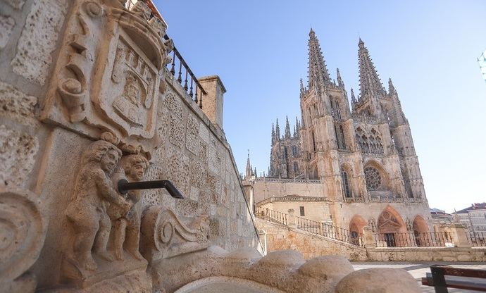 La Catedral de Burgos, declarada Monumento Nacional el 8 de abril de 1885 y Patrimonio de la Humanidad por la Unesco el 31 de octubre de 1984