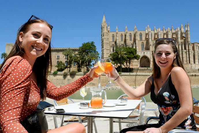 Turistas en Palma de Mallorca.