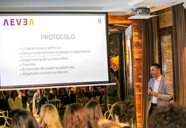 AEVEAlab fomenta el protocolo en las reuniones