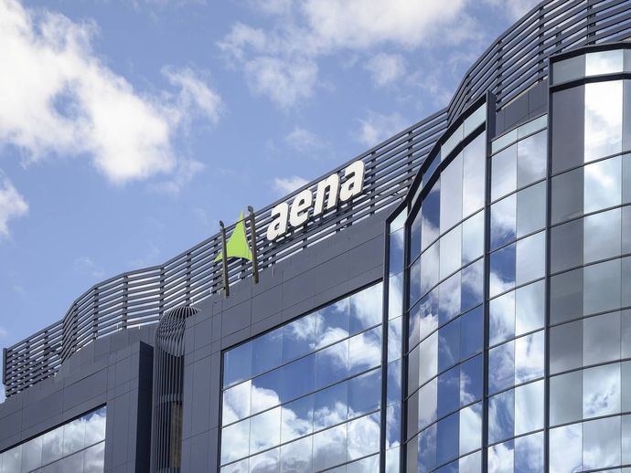 Los aeropuertos de Aena cierran 2022 con más de 243,6 millones de pasajeros