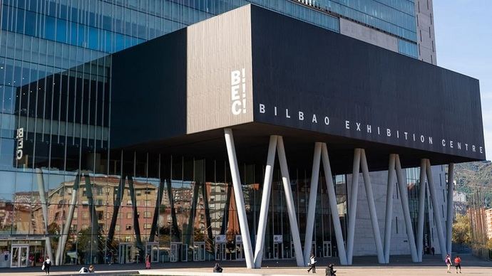 Bilbao Exhibition Centre  ha sido sede de una amplia variedad de eventos, impulsado en gran medida por el notable auge del turismo de negocios experimentado en los últimos años