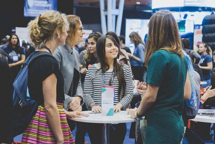 Booking y Web Summit amplían su acuerdo con Women in Tech