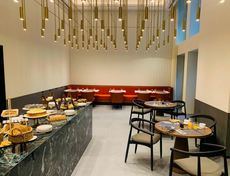 Buffet restaurante Kozmo Hotel Suites & Spa