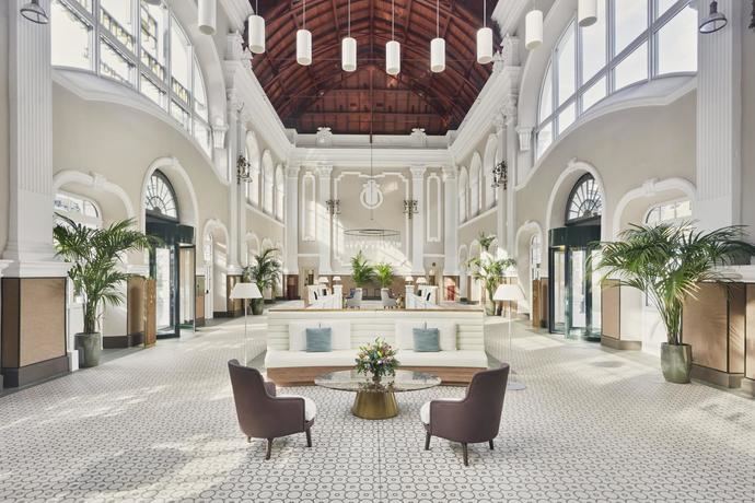 Canfranc Estación a Royal Hideaway Hotel