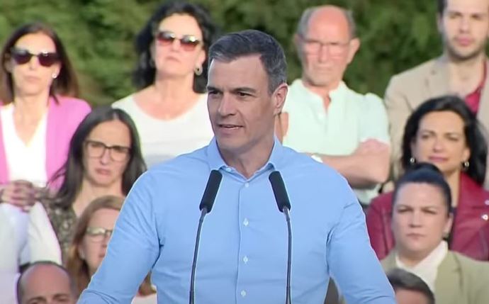 Sánchez valora muy positivamente el comportamiento del turismo emisor